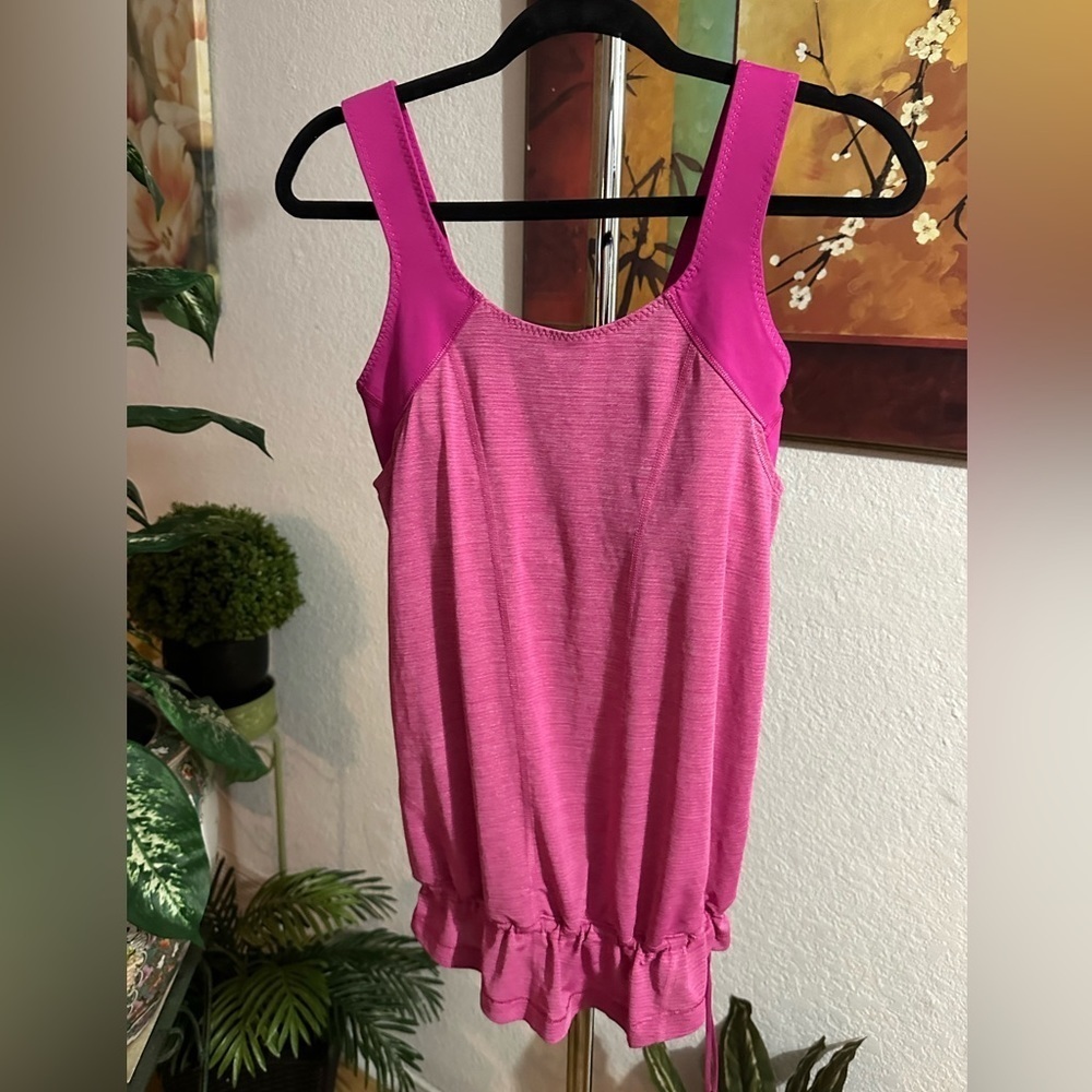 Lululemon athletica tops size 6